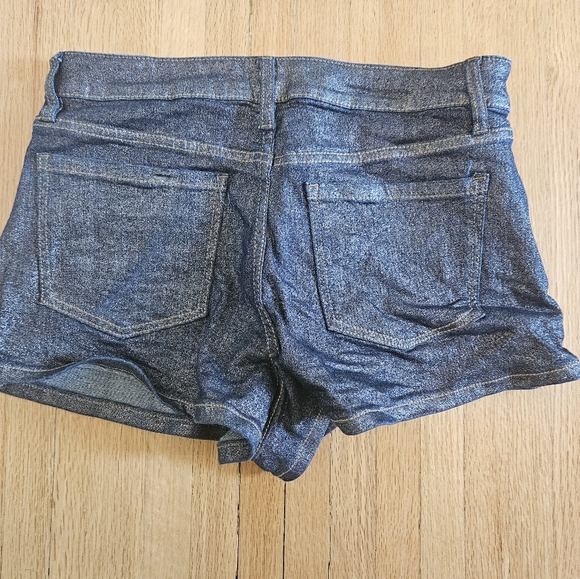 EUC Fashion Nova shorts very Stretchy - Picture 2 of 3